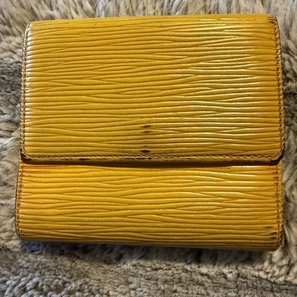 Vintage Louis Vuitton Porte Monnaie Billets Cartes Yellow Epi Wallet! - Picture 2 of 9